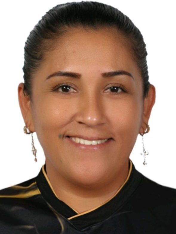 Jenny González #5 defensa – Portera Jenny González #5 defensa - Portera